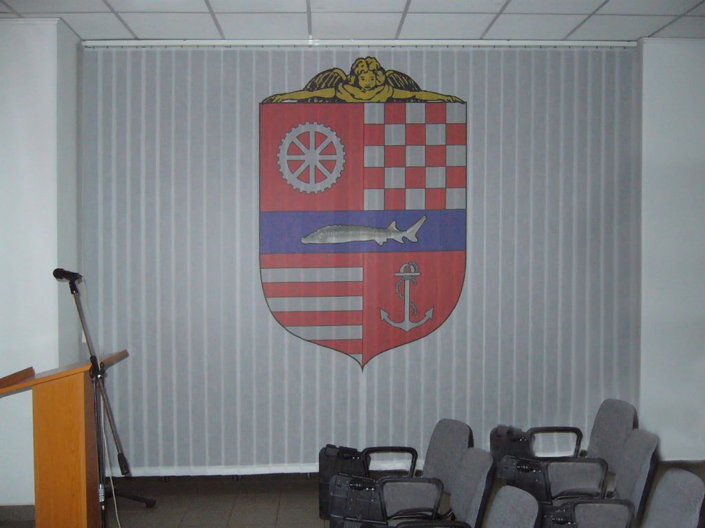 Szalagfüggöny -Budapest I. ker. tárgyaló