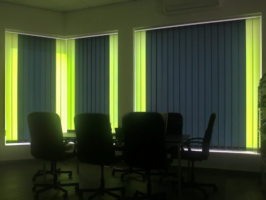 Szalagfüggöny -Budapest Világítástechnika