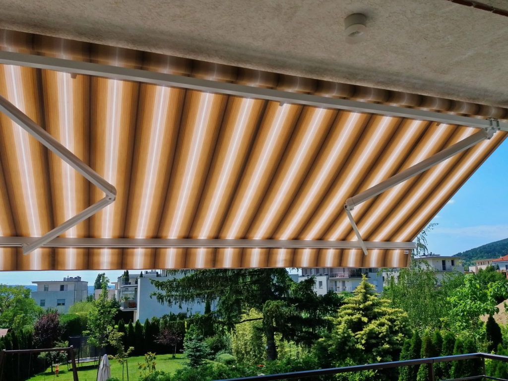 Delta napellenző -Budapest I. ker.