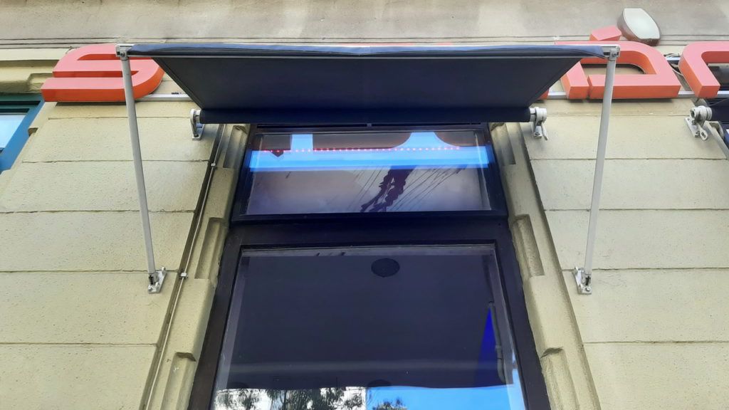 Loggia-Béta napellenző -Budapest Kőbánya 3