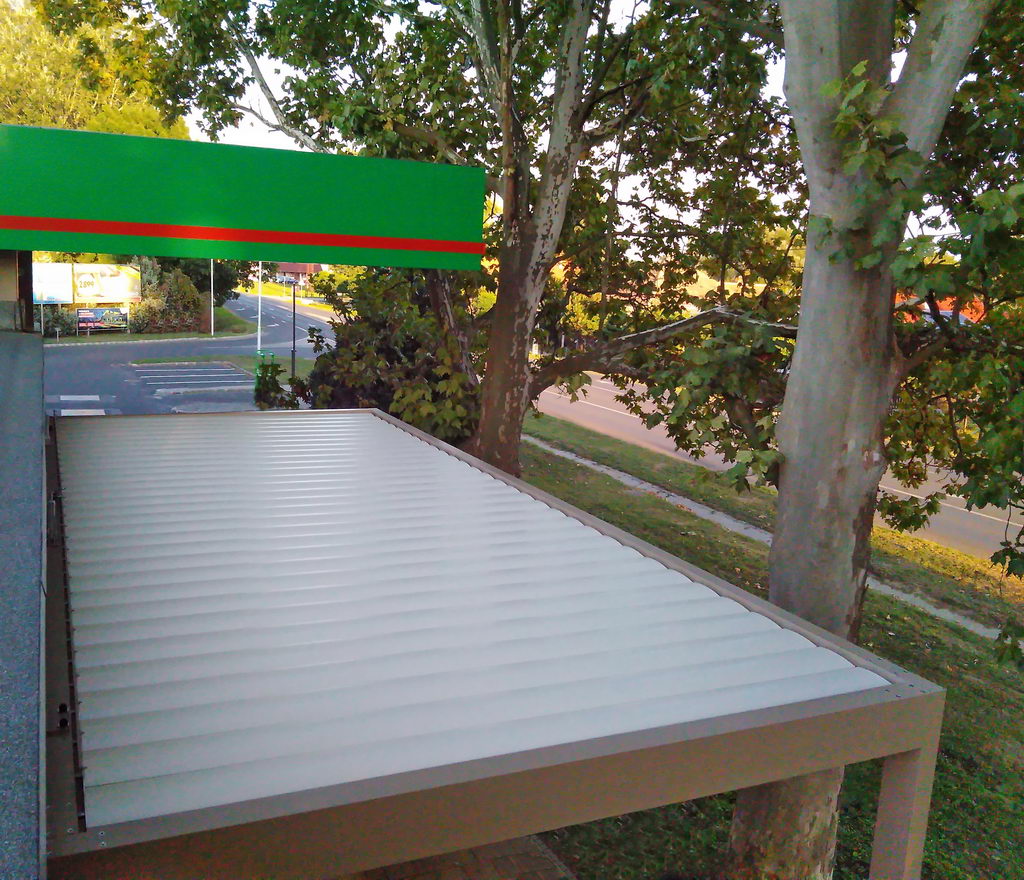 Bioklimatikus pergola -Mol kút Nagyatád 06