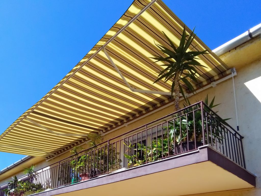 Hogyan árnyékoljunk erkélyt? Hogyan árnyékoljunk erkélyt?